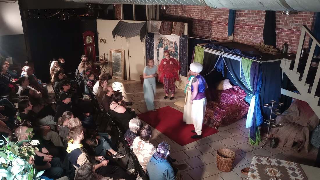The Sultan joins the princess and the Vizier center stage in Twisted