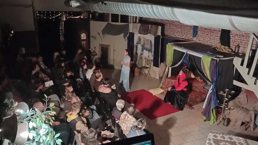 A Twisted performance from the back of the house, the princess center stage